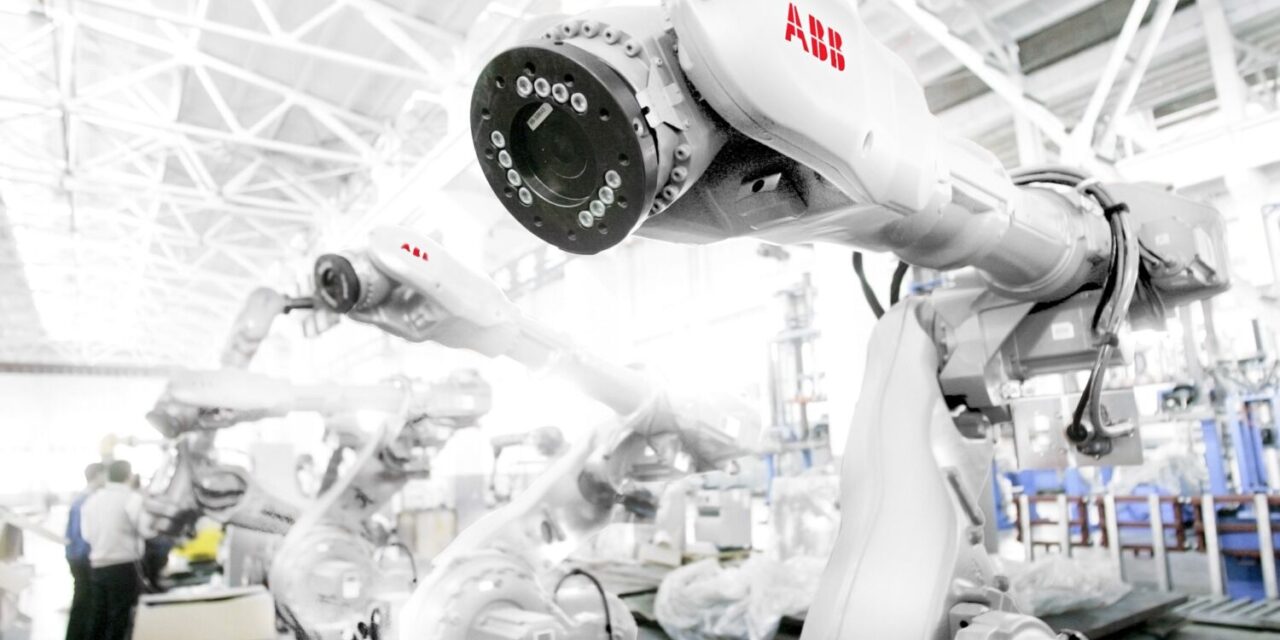 ABB provides a complete range of robots for Nobia’s new, high-tech kitchen factory
