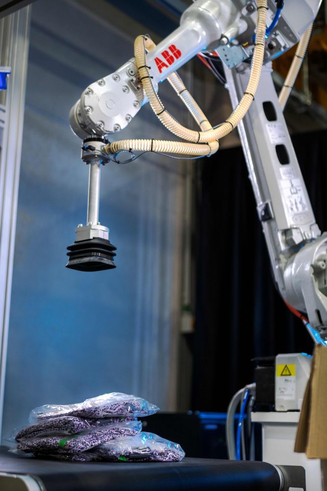 ABB Robotics brings industrial-grade physical AI to fashion logistics  