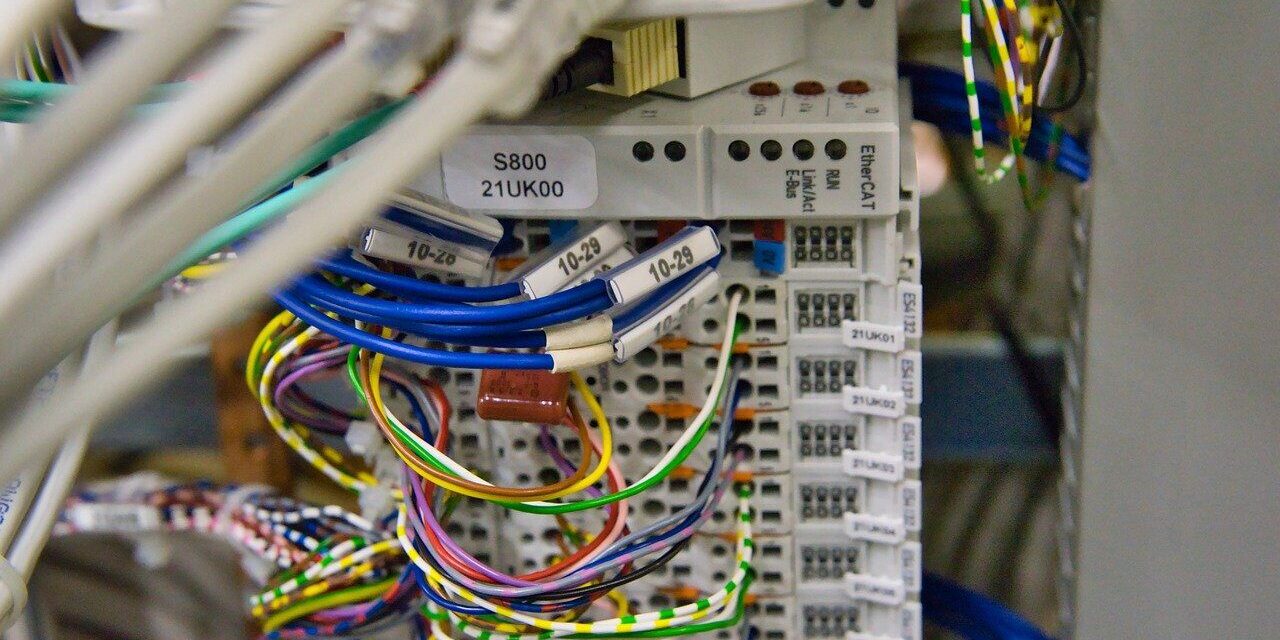 Cabinet-free automation for OEMs