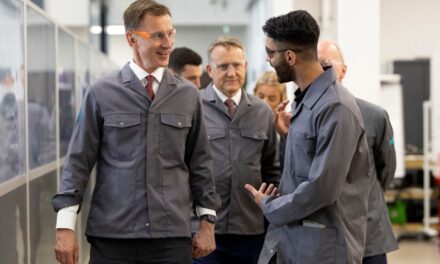 Chancellor visits MTC