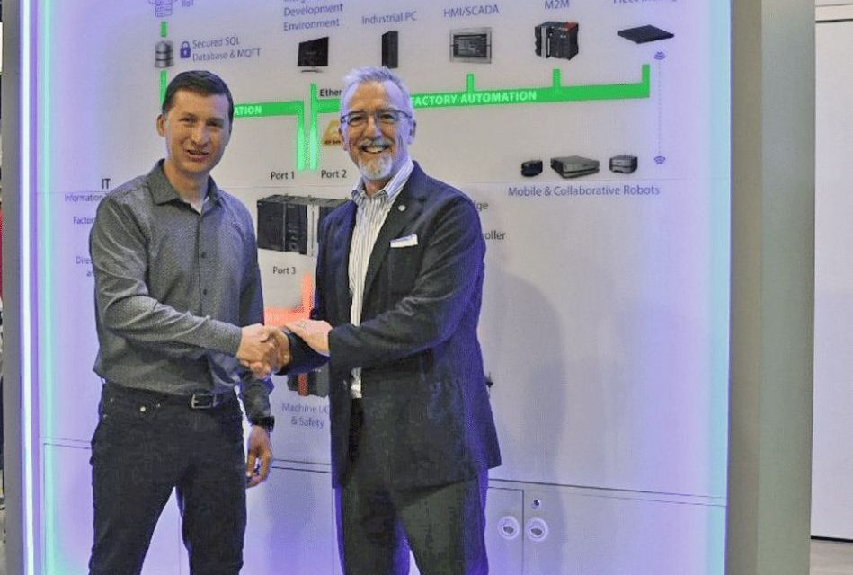 COMAU and OMRON Robotics collaborate to accelerate advanced industrial automation