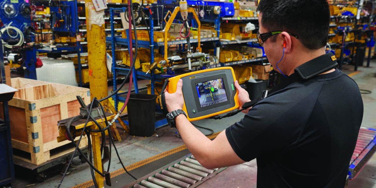 Fluke helps customers put environmental and financial value on air-compressor maintenance with new tool