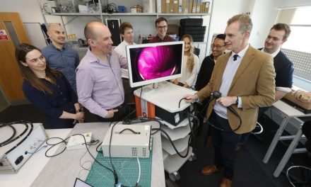 Welsh Secretary David TC Davies commends medical device manufacturers IQ Endoscopes