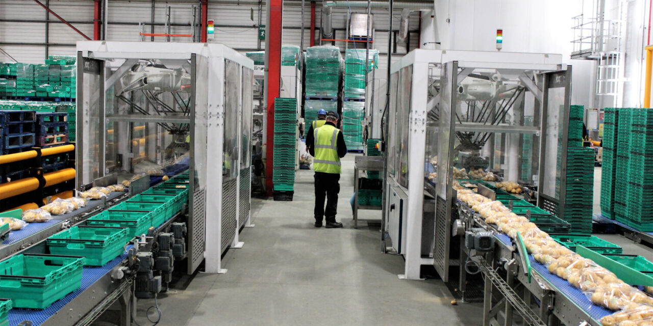 Affordable yet powerful automated end-of-line packaging in reach of everyone at Robotics and Automation 2023