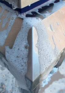 Image 3 Look for smooth crevice free contact surfaces to reduce the risk of cleaning agents not being fully rinsed away