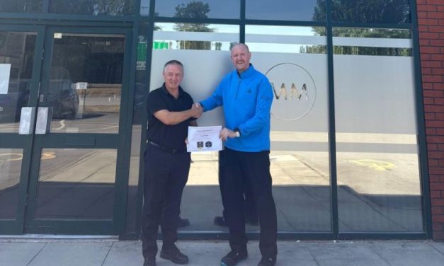 MM Packaging Deeside celebrates major career milestone for long-serving leader