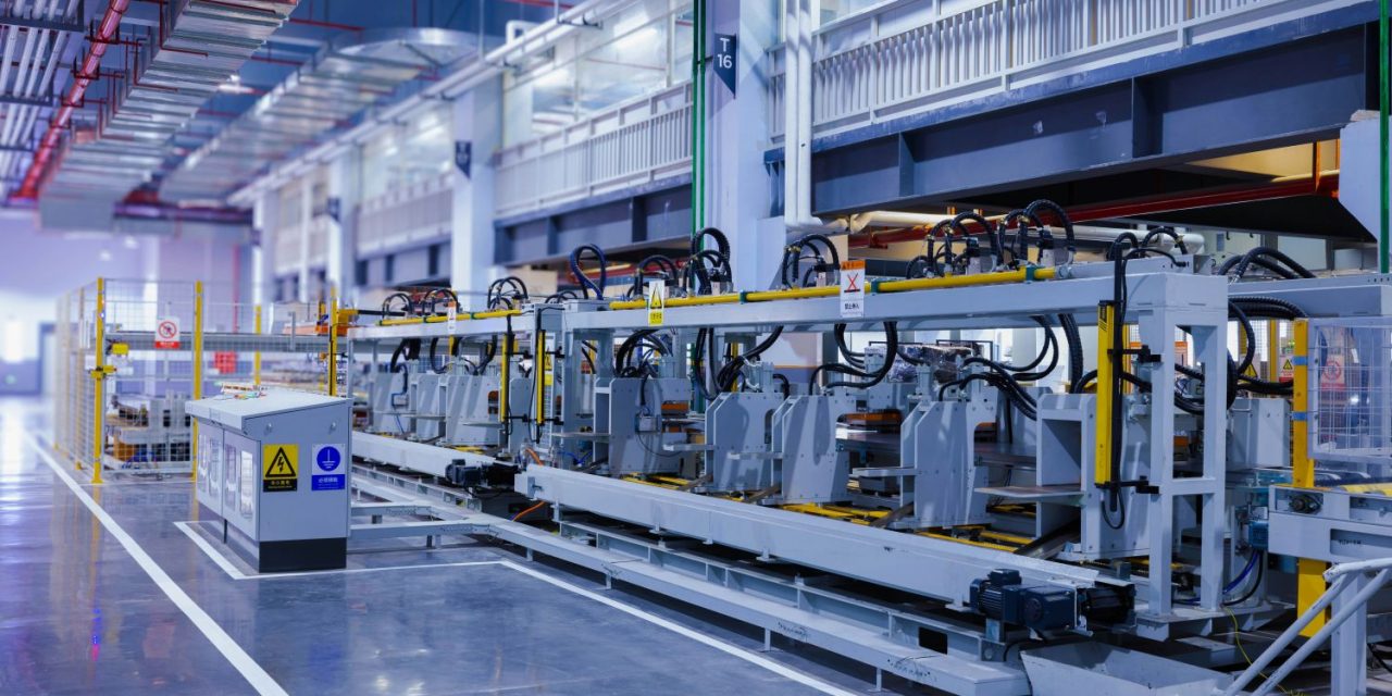 Study finds AI fear gap in manufacturing