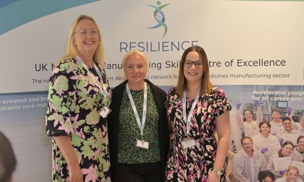 Medicines manufacturing skills project uses Virtual Reality to help NHS reach net zero