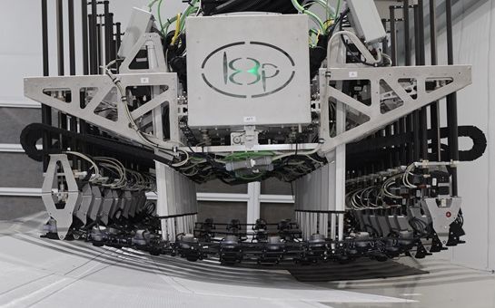 FANUC & Loop Technology sign aerospace deal for largest robots ever ordered in UK