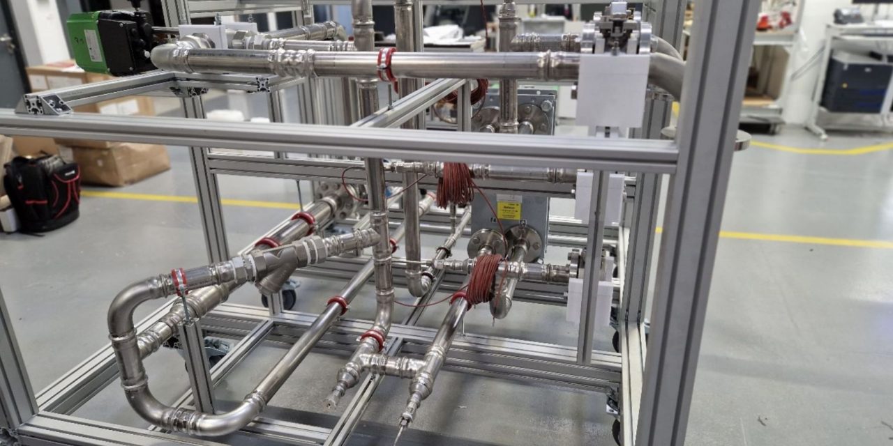 NiroSan® Industry: piping system tested with heat pumps