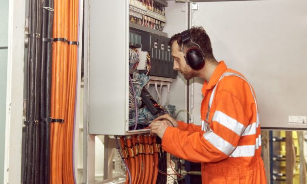 Technidrive strengthens automation offering with WEG PLCs