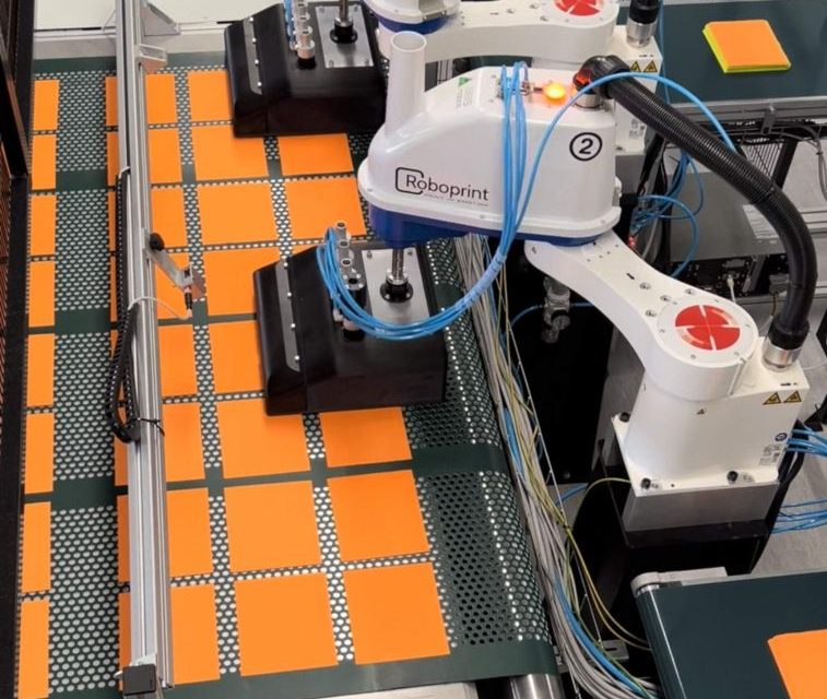 Giving lens cleaning cloths a robotic hand