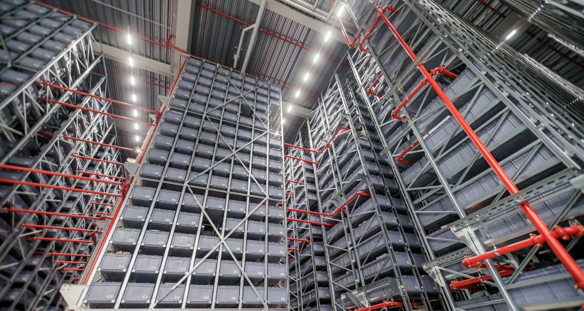 How can the right automation cut a warehouse’s carbon emissions by up to a quarter?