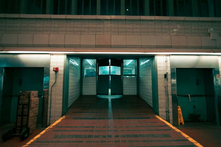 Cold storage operators warned to factor in battery performance when running electric handling equipment