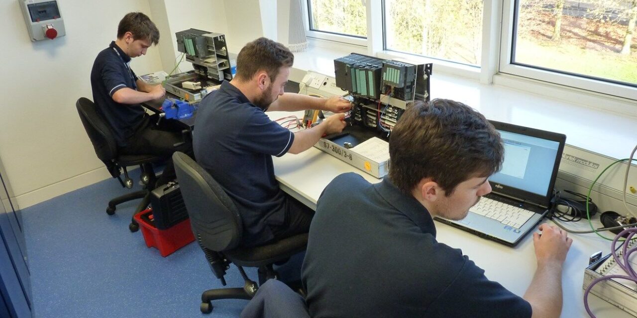 Siemens and Liverpool John Moores University launch new top-up degree programme