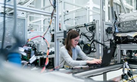 UK urged to relaunch industrial strategy and stop ‘flip flopping’