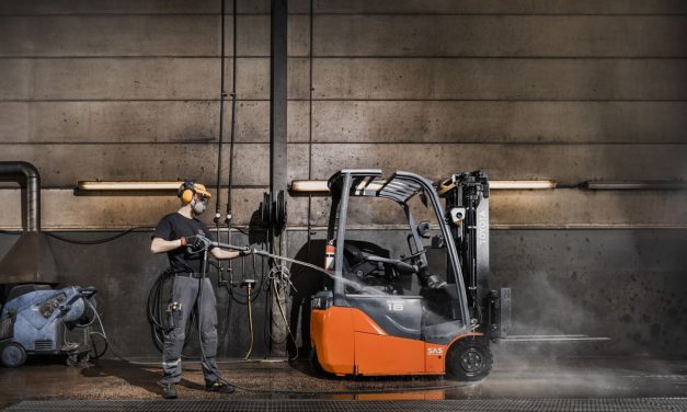 Five top tips when buying a used forklift truck